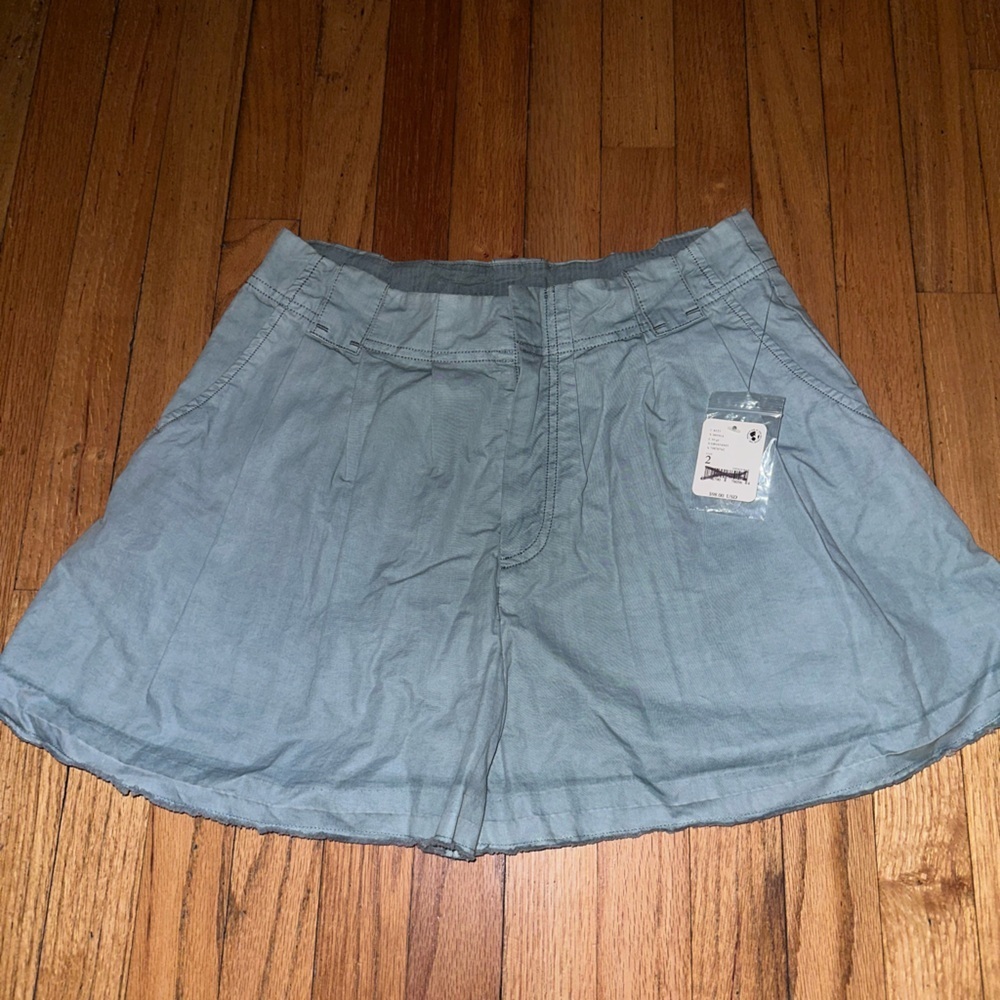 NWT free people
Chino short